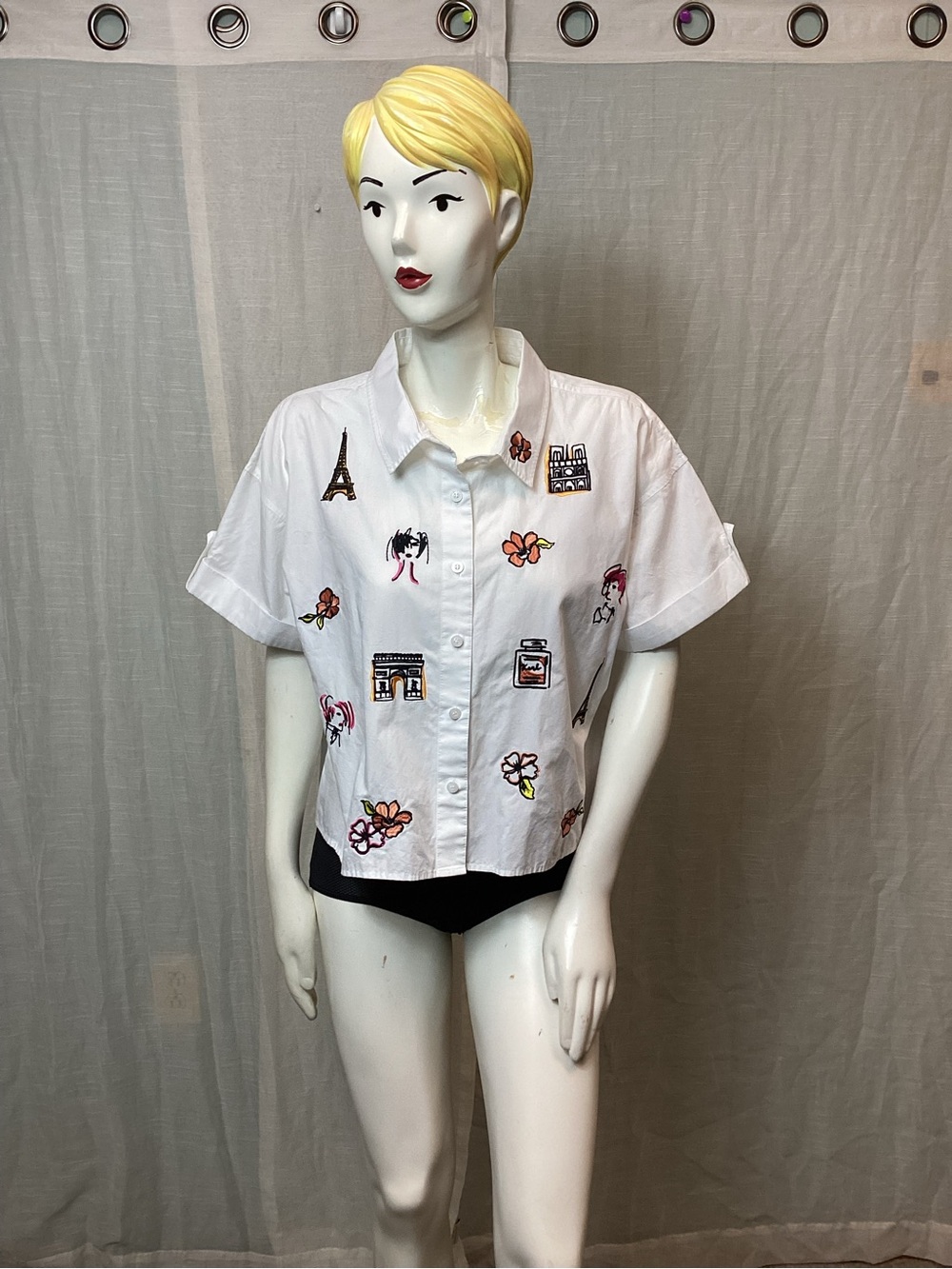 Karl Lagerfeld Paris Cotton Embroidered Camp Shirt; Size: XL